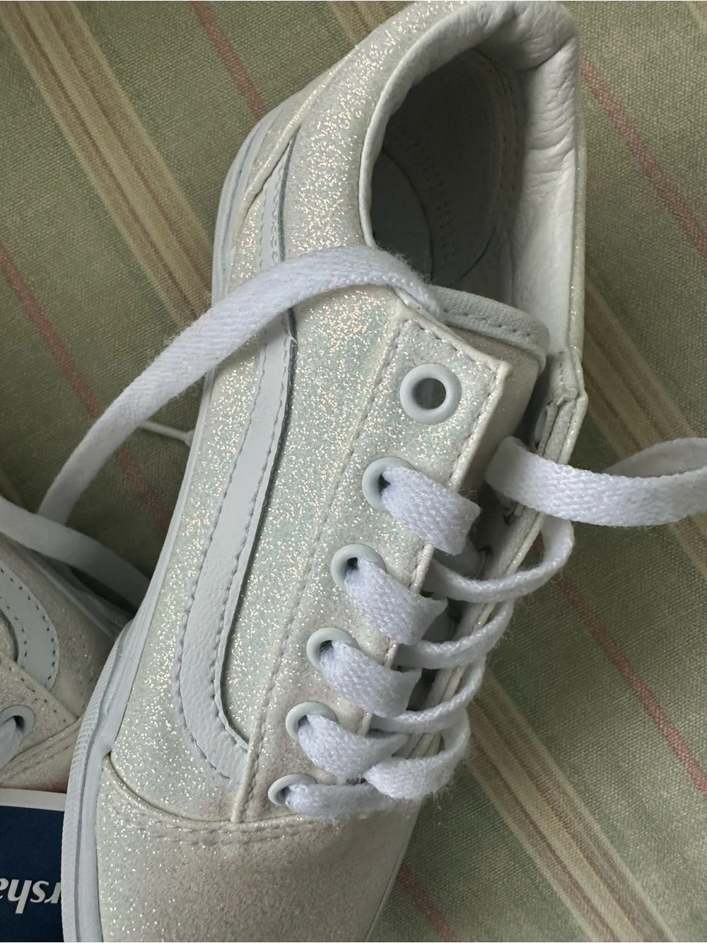 NWT Vans kids size 3.0 US White Glitter Lace-Up Sneakers